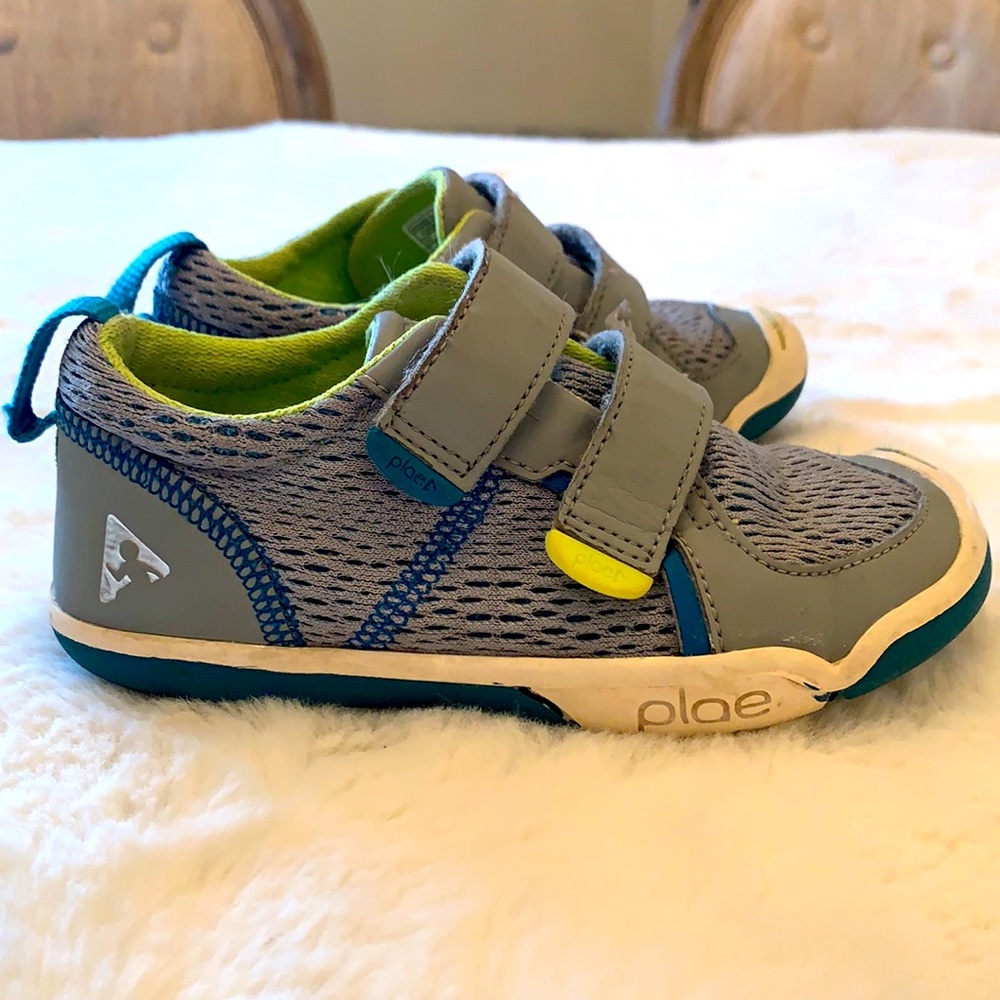 PLAE Gray and Green Kids Sneakers